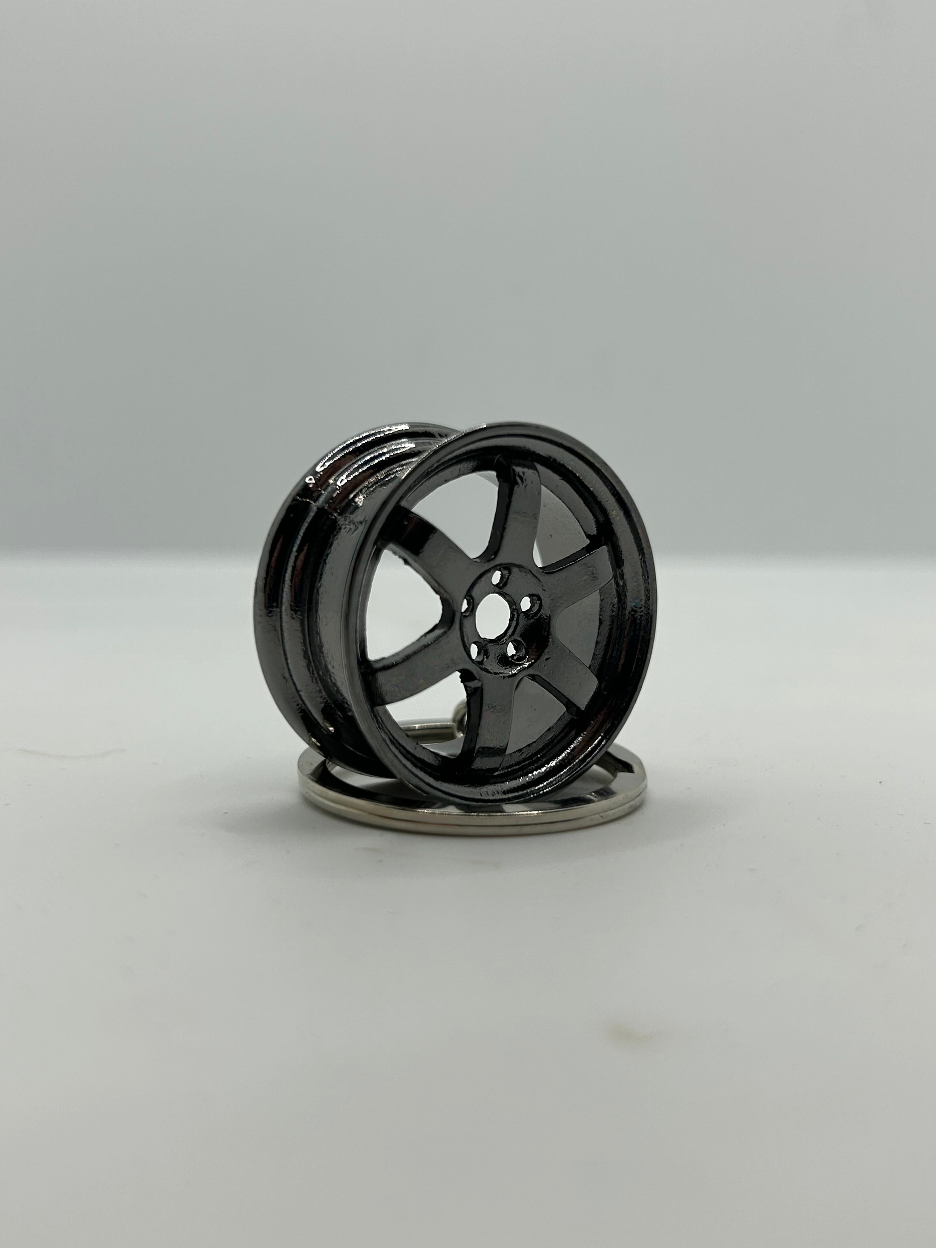 TE37 Wheel Keychain